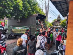 Kodim 1616/Gianyar Borong Perhatian Warga, 2 Ton Beras Murah Ludes Dibeli di Desa Bona