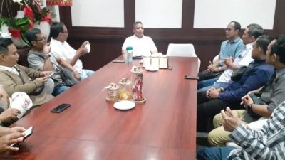 Sekda Gianyar Gus Bem Sidak ASN: “Jangan Seenaknya Datang Terlambat!”