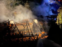 Pura Dalem Ubud Terbakar Hebat, Kerugian Ditaksir Rp1,7 Miliar